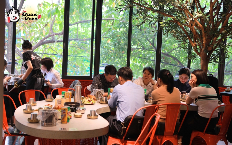 Sự khác biệt giữa gà nướng củi và gà nướng than hoa 5