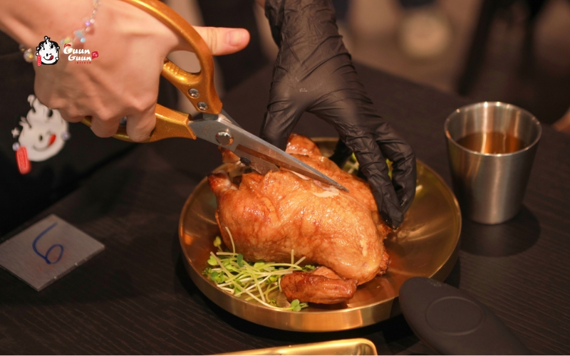 Gà nướng Hàn Quốc Cầu Giấy Guunguun Chicken 2