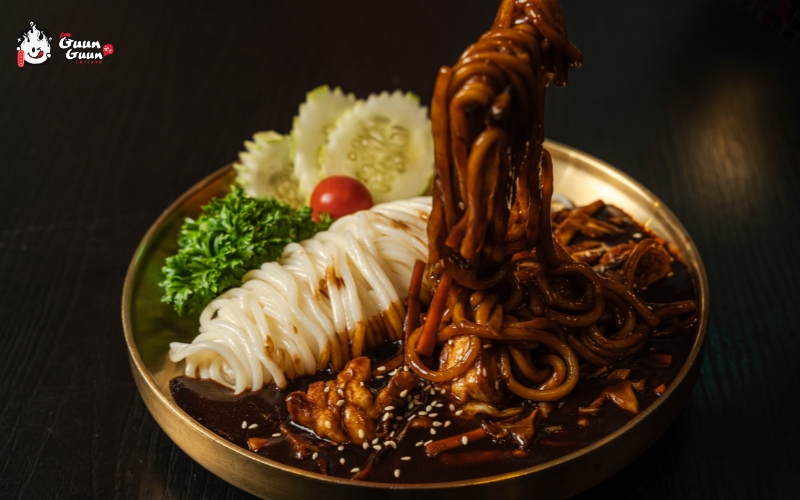 Mì tương đen Hàn Quốc chuẩn vị - Giá chỉ 129K tại Guunguun 2