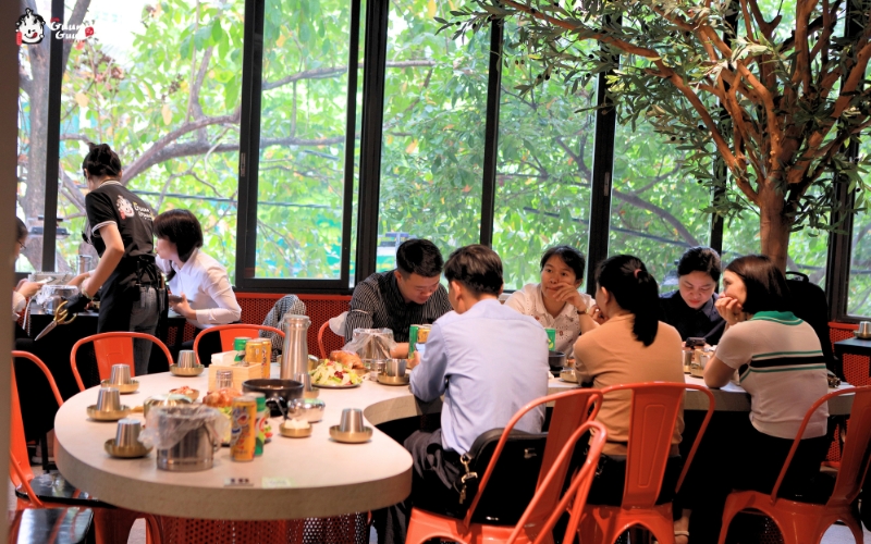 Mukbang đồ ăn Hàn Quốc review: Quán gà nướng củi GuunGuun 3 Mukbang đồ ăn Hàn Quốc review: Quán gà nướng củi GuunGuun 3