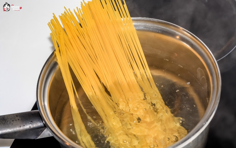 Mì Spaghetti gà viên sốt cà chua 4