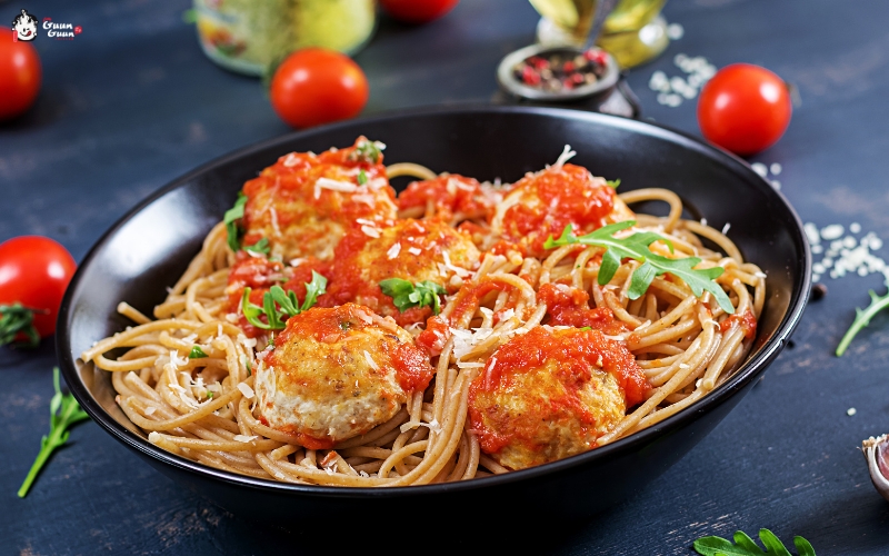 Mì Spaghetti gà viên sốt cà chua 6